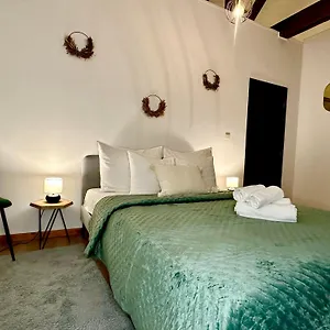  Apartment Luxury By Rikas